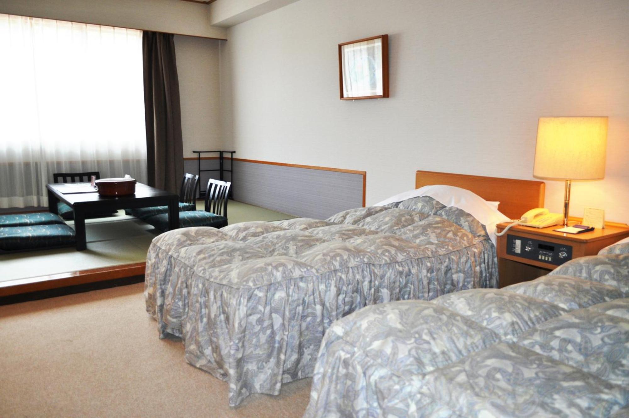 Tateyama Kokusai Hotel Toyama Ruang foto