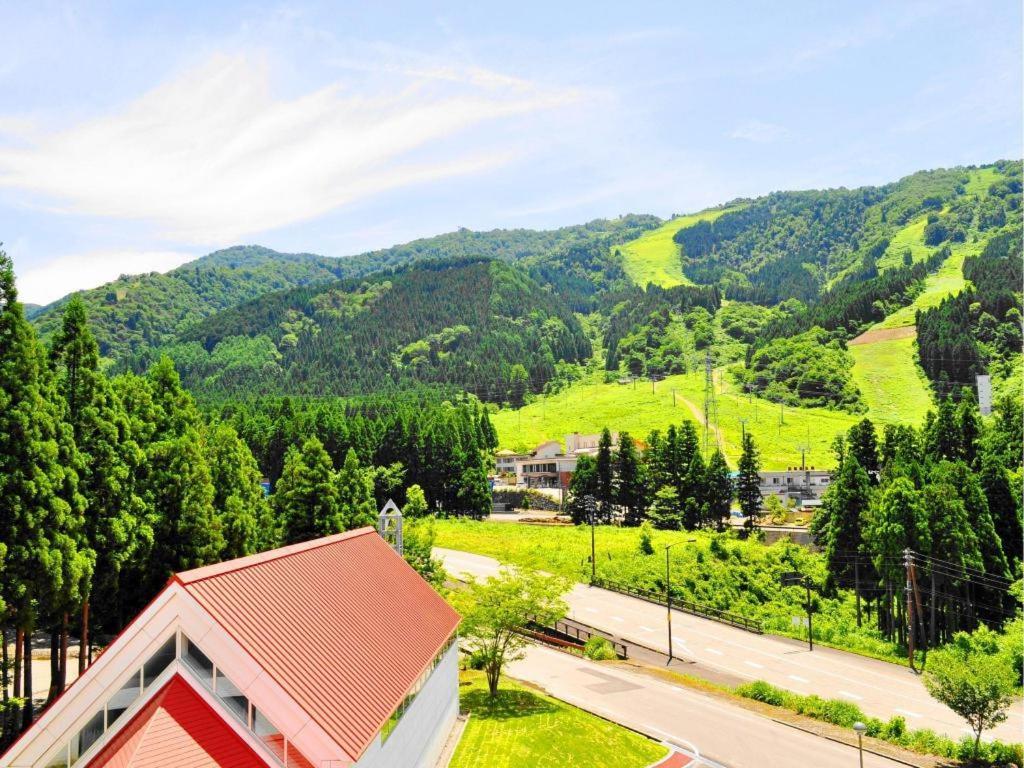 Tateyama Kokusai Hotel Toyama Bagian luar foto