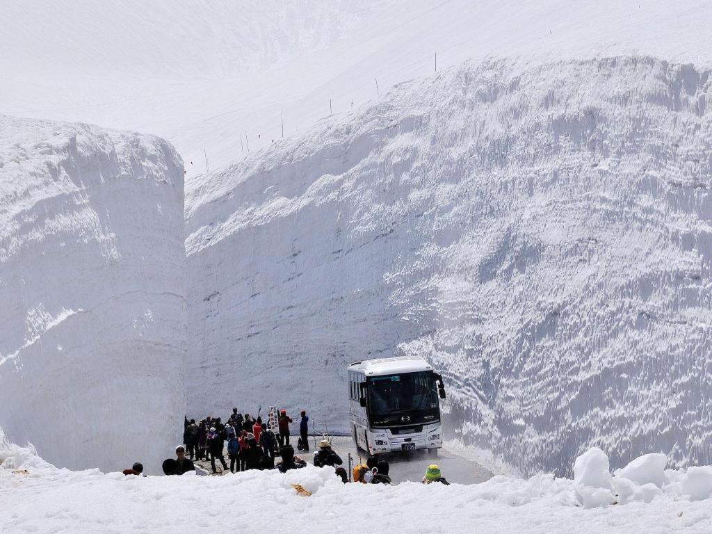 Tateyama Kokusai Hotel Toyama Bagian luar foto