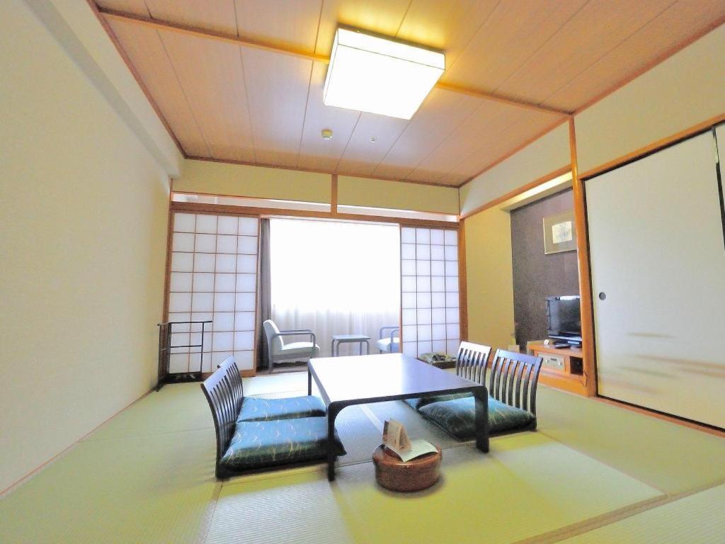 Tateyama Kokusai Hotel Toyama Bagian luar foto