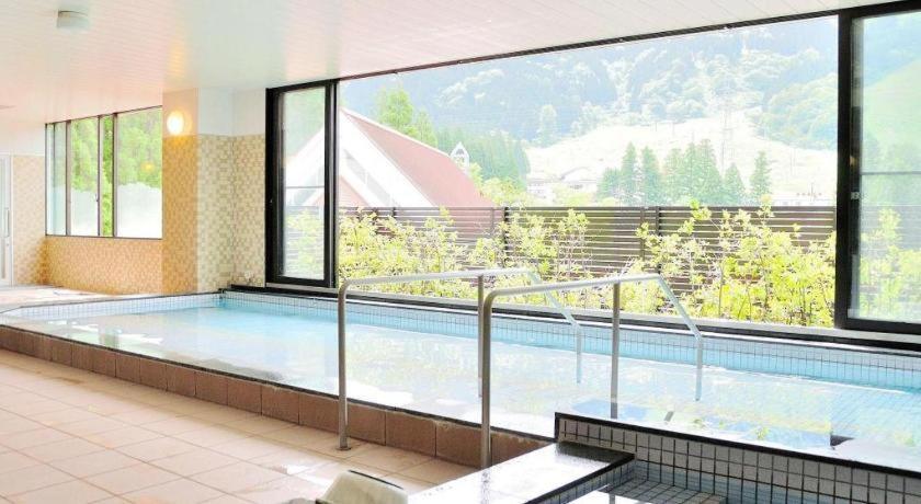 Tateyama Kokusai Hotel Toyama Bagian luar foto